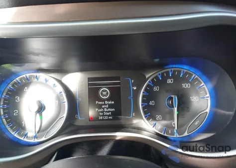 2022 Chrysler Voyager Lx z USA, uszkodzony, nr VIN 2C4RC1CG6NR103921